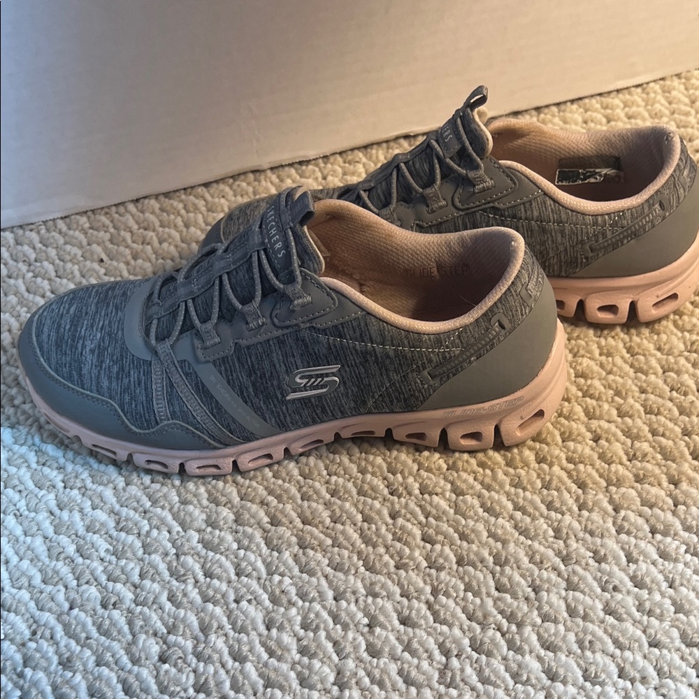 Skechers Gray and Pink Athletic Shoes - Picture 4 of 10